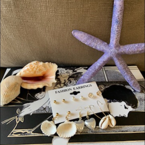 Earrings - Picture 4 of 4